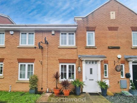 3 bedroom Terraced House to let in The Potteries, Rossington, Doncaster, DN11