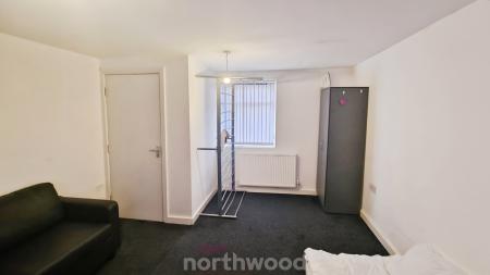 11 bedroom House of Multiple Occupation for sale in Somerset Road, Hyde Park, Doncaster, DN1