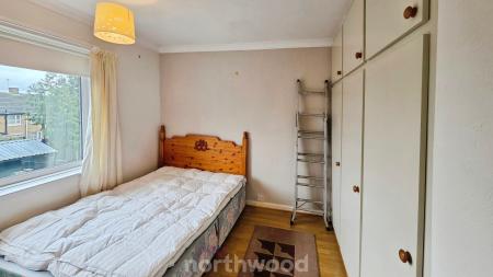 3 bedroom Semi-detached house for sale in Thellusson Avenue, Scawsby, Doncaster, DN5