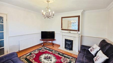 3 bedroom Semi-detached house for sale in Thellusson Avenue, Scawsby, Doncaster, DN5