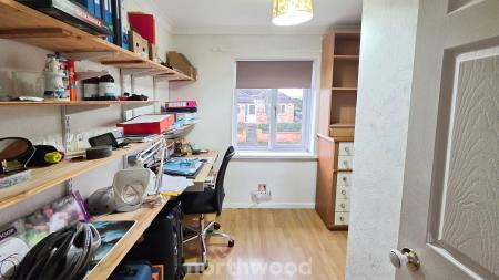 3 bedroom Semi-detached house for sale in Thellusson Avenue, Scawsby, Doncaster, DN5