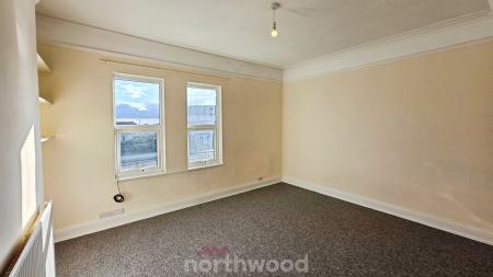2 bedroom Flat to let in Carr House Road, Hyde Park, Doncaster, DN1