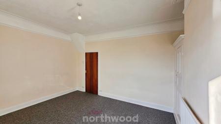 2 bedroom Flat to let in Carr House Road, Hyde Park, Doncaster, DN1