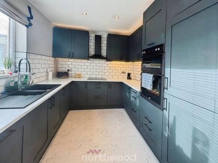 3 bedroom End of terrace house for sale in Newstead Grove, Fitzwilliam, Pontefract, WF9