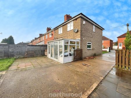 3 bedroom End of terrace house for sale in Newstead Grove, Fitzwilliam, Pontefract, WF9