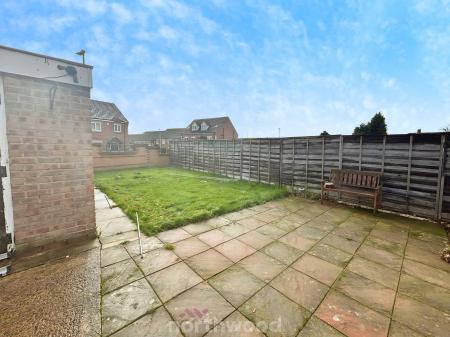 3 bedroom End of terrace house for sale in Newstead Grove, Fitzwilliam, Pontefract, WF9