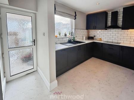 3 bedroom End of terrace house for sale in Newstead Grove, Fitzwilliam, Pontefract, WF9