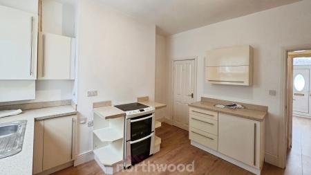2 bedroom Terraced House to let in Victoria Road, Mexborough, Doncaster, S64