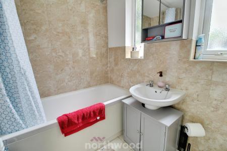 2 bedroom Terraced House to let in Victoria Road, Mexborough, Doncaster, S64