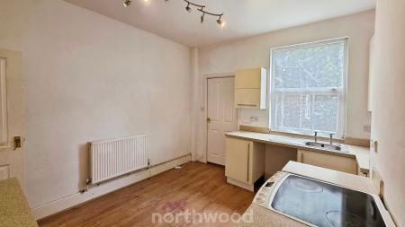 2 bedroom Terraced House to let in Victoria Road, Mexborough, Doncaster, S64