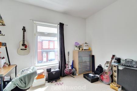 2 bedroom Terraced House to let in Victoria Road, Mexborough, Doncaster, S64