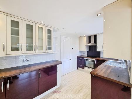 2 bedroom Semi-detached house for sale in Bowland Close, Bentley, Doncaster, DN5