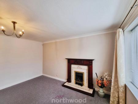 2 bedroom Semi-detached house for sale in Bowland Close, Bentley, Doncaster, DN5