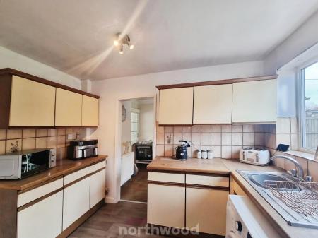 3 bedroom Semi-detached house for sale in Arklow Road, Intake, Doncaster, DN2