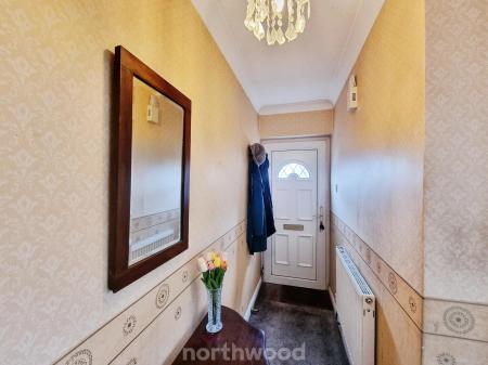 2 bedroom Semi-detached bungalow for sale in Horninglow Close, Cantley, Doncaster, DN4