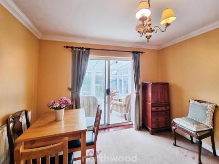 2 bedroom Semi-detached bungalow for sale in Horninglow Close, Cantley, Doncaster, DN4