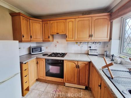 2 bedroom Semi-detached bungalow for sale in Horninglow Close, Cantley, Doncaster, DN4