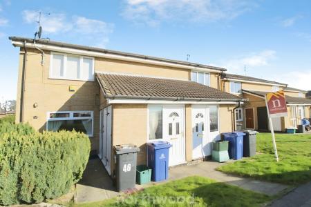 2 bedroom Flat to let in Gayton Close, Balby, Doncaster, DN4