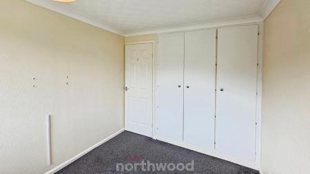 2 bedroom Flat to let in Gayton Close, Balby, Doncaster, DN4