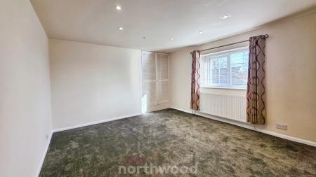 2 bedroom Cottage to let in High Road, Warmsworth, Doncaster, DN4