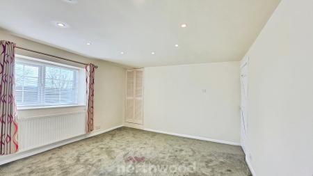 2 bedroom Cottage to let in High Road, Warmsworth, Doncaster, DN4