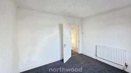 3 bedroom Flat to let in St Helens Road, Doncaster, DN4