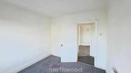 3 bedroom Flat to let in St Helens Road, Doncaster, DN4