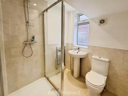 3 bedroom End of terrace house to let in Warwick Road, Intake, Doncaster, DN2