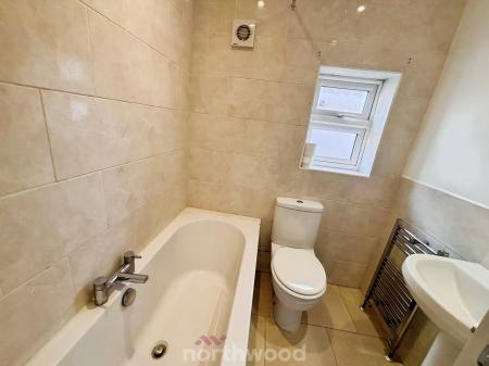 3 bedroom End of terrace house to let in Warwick Road, Intake, Doncaster, DN2