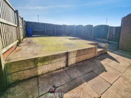 3 bedroom Semi-detached house to let in Hilltop Road, Denaby Main, Doncaster, Doncaster, DN12