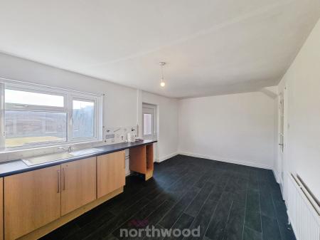 3 bedroom Semi-detached house to let in Hilltop Road, Denaby Main, Doncaster, Doncaster, DN12