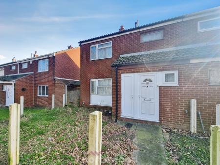 3 bedroom Semi-detached house to let in Hilltop Road, Denaby Main, Doncaster, Doncaster, DN12