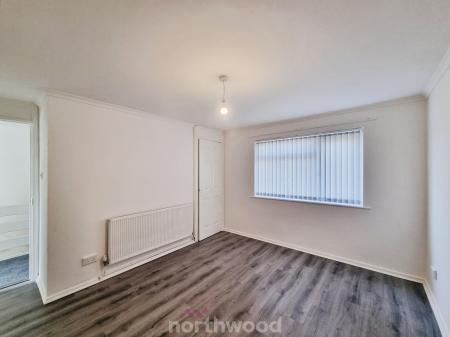 3 bedroom Semi-detached house to let in Hilltop Road, Denaby Main, Doncaster, Doncaster, DN12