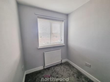 3 bedroom Terraced House to let in Elmwood Drive, Walton, Wakefield, WF2
