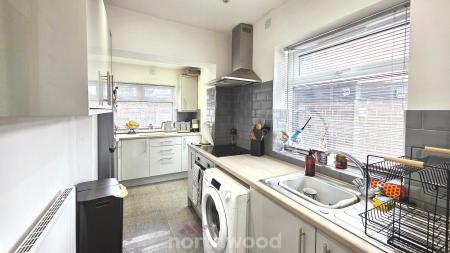 3 bedroom Semi-detached house for sale in Woodhouse Road, Wheatley, Doncaster, DN2