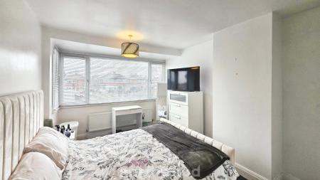 3 bedroom Semi-detached house for sale in Woodhouse Road, Wheatley, Doncaster, DN2