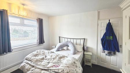 3 bedroom Semi-detached house for sale in Woodhouse Road, Wheatley, Doncaster, DN2