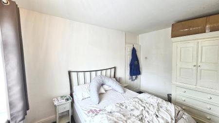 3 bedroom Semi-detached house for sale in Woodhouse Road, Wheatley, Doncaster, DN2