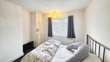 3 bedroom Semi-detached house for sale in Woodhouse Road, Wheatley, Doncaster, DN2