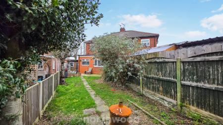 3 bedroom Semi-detached house for sale in Woodhouse Road, Wheatley, Doncaster, DN2