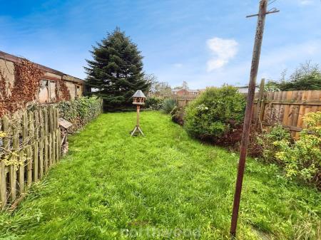 3 bedroom Terraced House for sale in Newstead Grove, Fitzwilliam, Pontefract, WF9