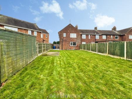 3 bedroom Semi-detached house to let in Charles Drive, Goole, Goole, DN14