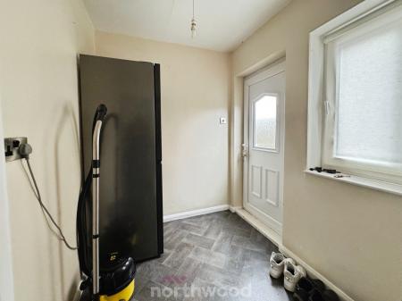 3 bedroom Semi-detached house to let in Charles Drive, Goole, Goole, DN14