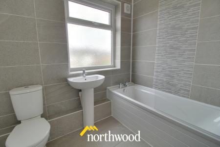 2 bedroom Terraced House to let in Manor Road, Askern, Doncaster, DN6