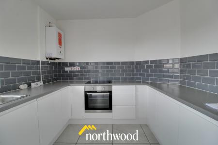 2 bedroom Terraced House to let in Manor Road, Askern, Doncaster, DN6