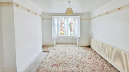 3 bedroom Semi-detached house for sale in Bramworth Road, Hexthorpe, Doncaster, DN4