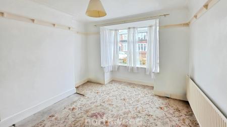 3 bedroom Semi-detached house for sale in Bramworth Road, Hexthorpe, Doncaster, DN4