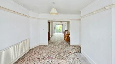 3 bedroom Semi-detached house for sale in Bramworth Road, Hexthorpe, Doncaster, DN4