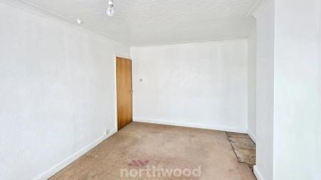 3 bedroom Semi-detached house for sale in Bramworth Road, Hexthorpe, Doncaster, DN4