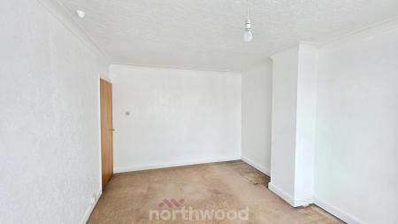 3 bedroom Semi-detached house for sale in Bramworth Road, Hexthorpe, Doncaster, DN4